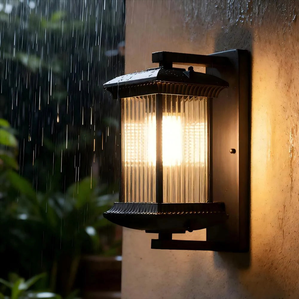 Retro Style IP65 Outdoor LED Wall Light in Black Aluminum for Garden and Porch