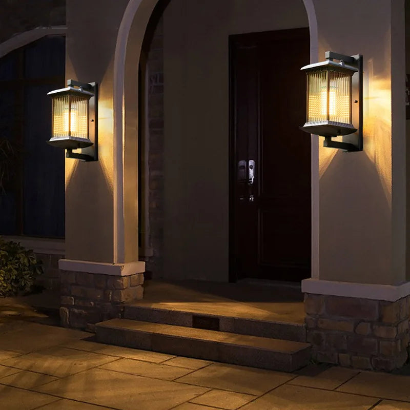 Retro Style IP65 Outdoor LED Wall Light in Black Aluminum for Garden and Porch